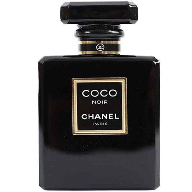 CHANEL Coco Noir Eau de Parfum 50 ml
A flowery woody musky scent for modern women - Crisp sweet juicy spicy and intoxicating - Top notes of grapefruit and bergamot from Calabria - Heart note from rose narcissus Rose geranium leaf & jasmine - Base note from tonka bean Sandalwood vanilla patchouli